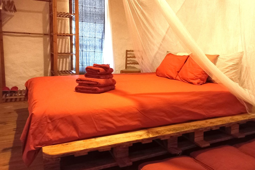 Accommodation with romantic bedroom Nature Natueza